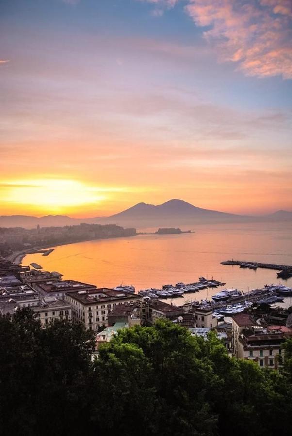 B&B Vincenzo Torre del Greco Bagian luar foto